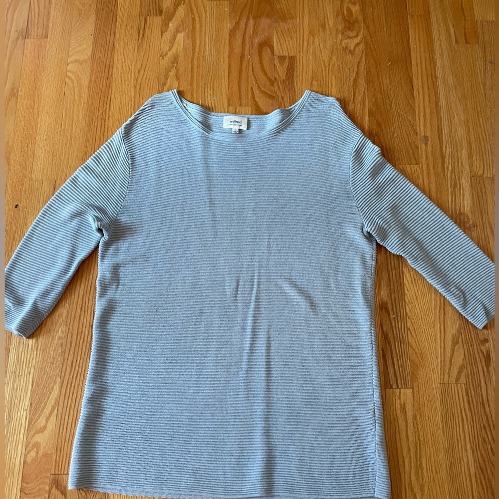 Aritzia Wilfred XS knit sweater in light blue